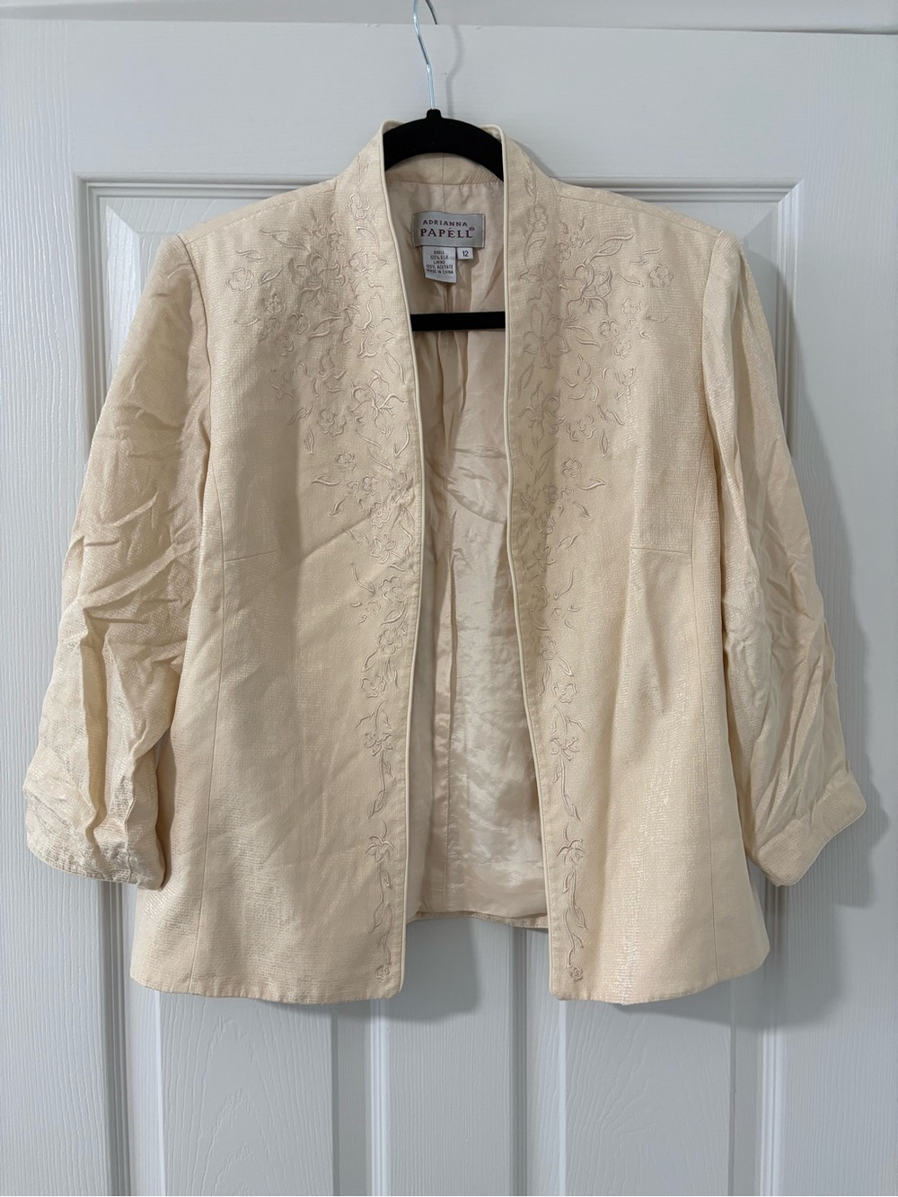 Adrianna Papell Vintage 100% Silk 3/4 Sleeve Embroidered Cream Blazer Size 12